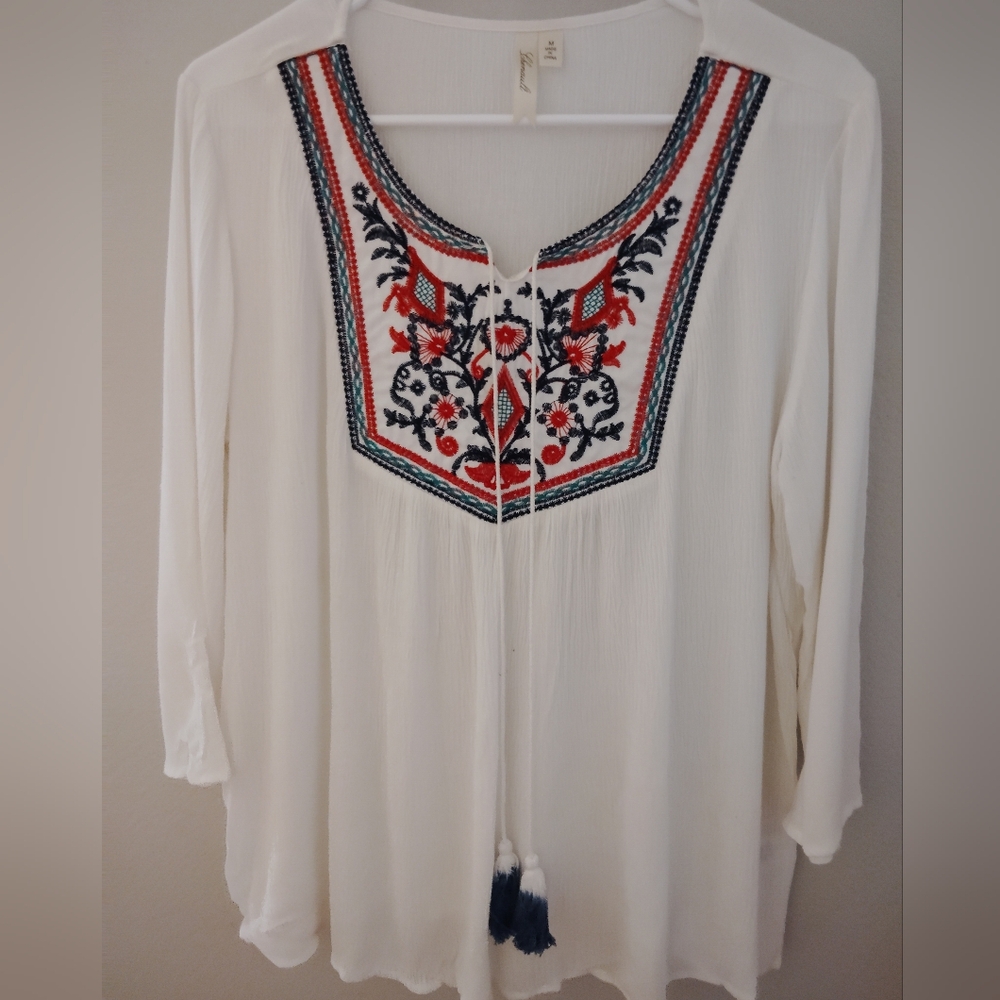 🦋Chenault Ivory Blouse with Colorful Embroidery